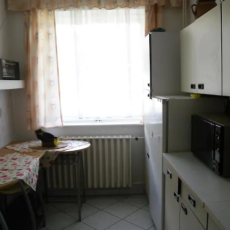 In Alsoors/balaton 18009 *