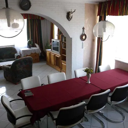 度假居 In Alsoors/balaton 18009 *